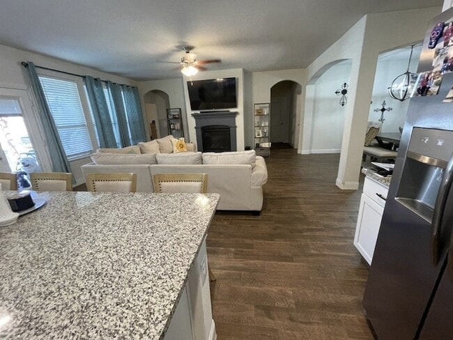 Building Photo - 2917 Grizzly Rd