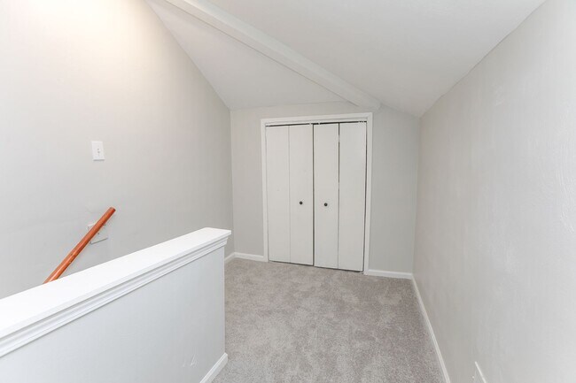 Building Photo - 422-424 W 30th Street