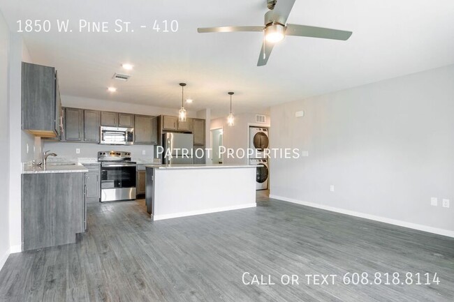 Building Photo - BRAND NEW 2 Bedroom/ 2 Bathroom Townhome i...