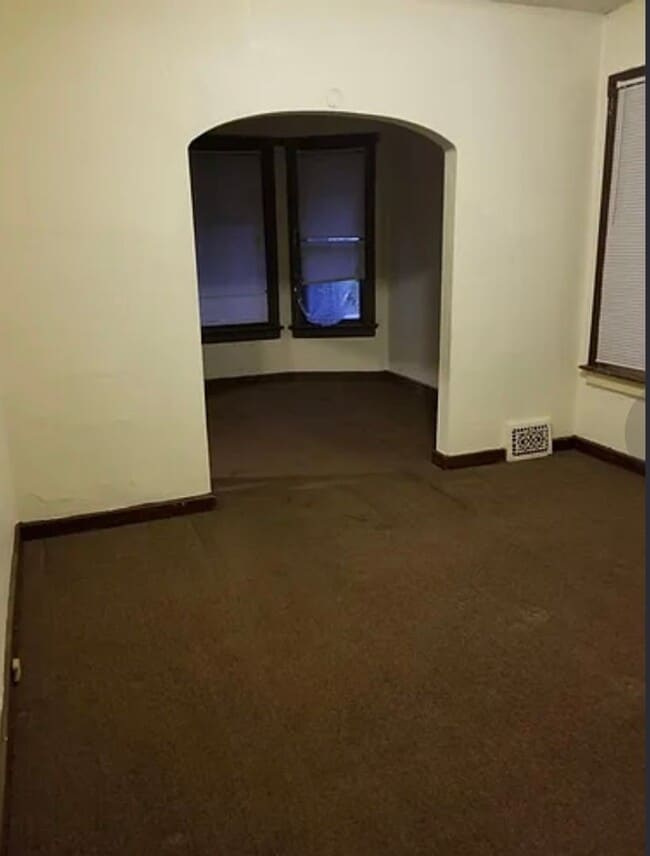 Building Photo - 2413 N 37th St