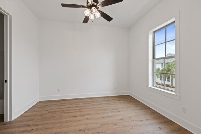 Building Photo - 115 Gaunt Ln