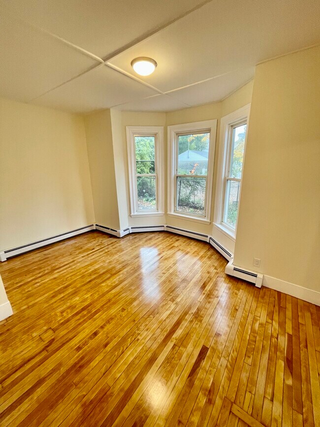 Building Photo - 65 West St