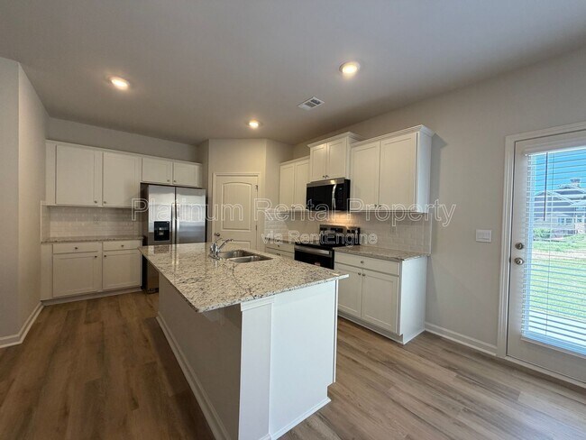 Building Photo - 54 Rustin Rdg