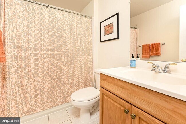 Building Photo - 829 Valemount Terrace NE