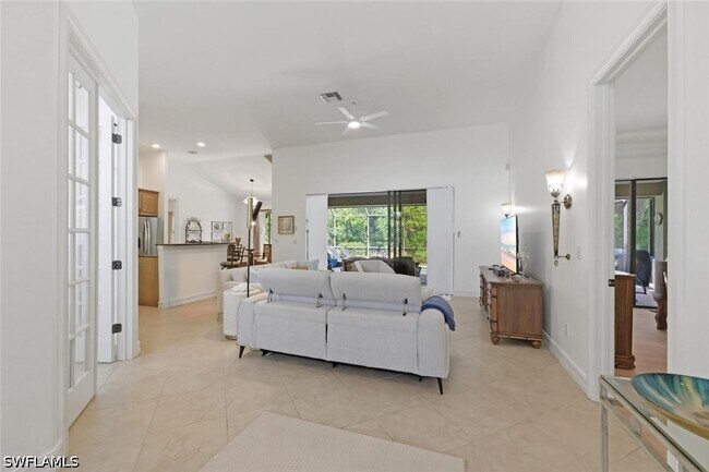 Building Photo - 18127 Royal Hammock Blvd