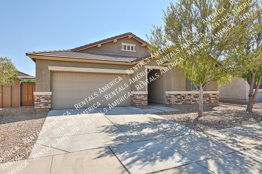 Building Photo - 15573 W Laurel Ln