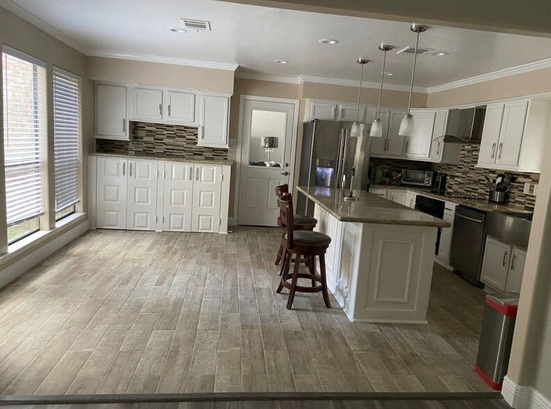 Building Photo - 6018 Elkwood Forest Dr