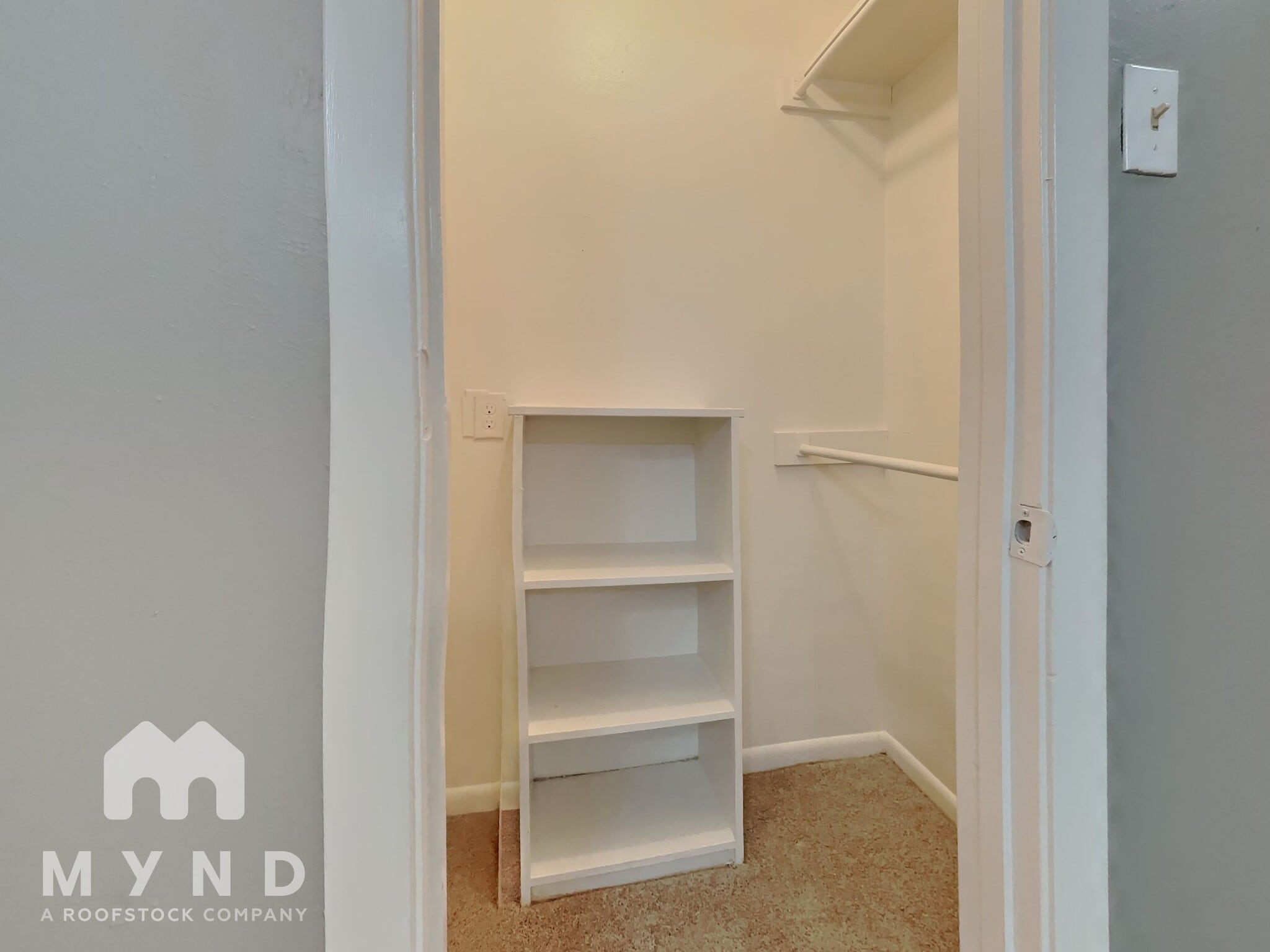 Building Photo - 314 Towne House Ln