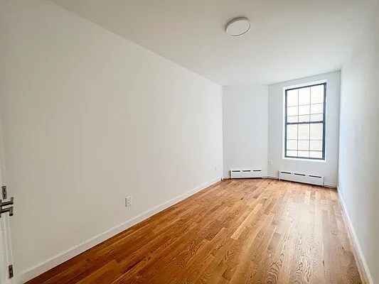 Building Photo - 909 DeKalb Ave