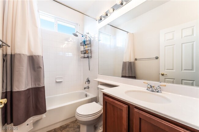 Building Photo - 1005 Windwalker Ave