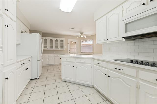 Building Photo - 1500 Stonecrest Dr