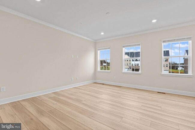 Building Photo - 502 Downswing Rd