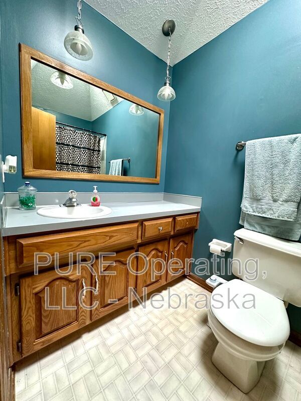 Building Photo - 5018 S 163rd St