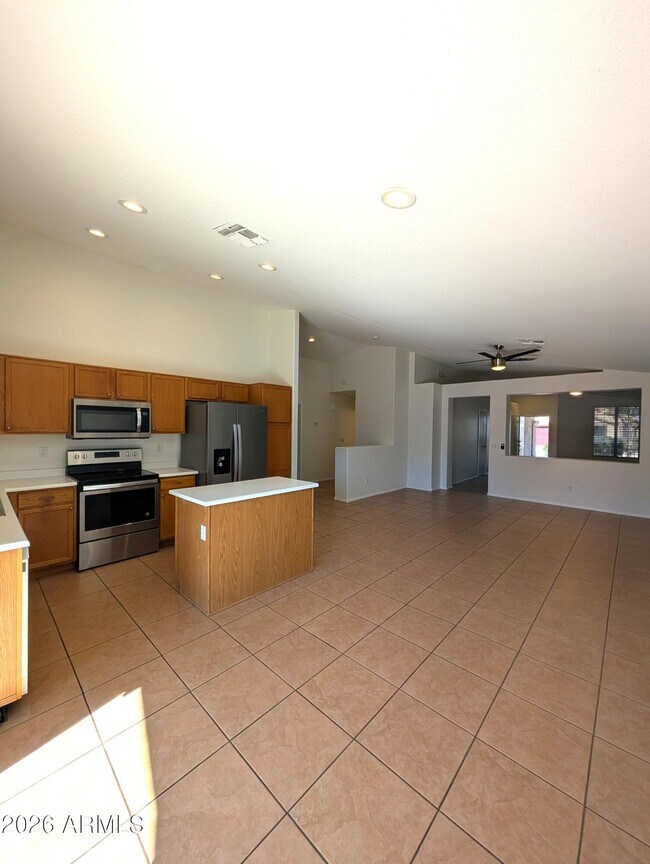 Building Photo - 2471 E Derringer Way