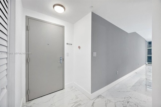 Building Photo - 488 NE 18th St