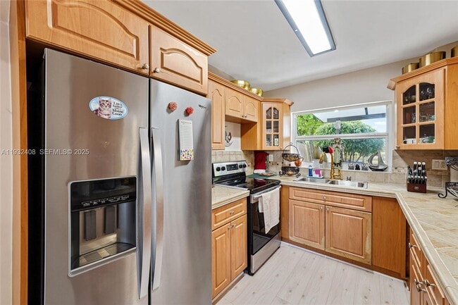 Building Photo - 10310 NW 5th Terrace