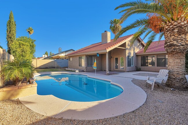 Building Photo - Beautiful 3 Bed Home in Scottsdale with Pr...