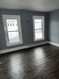 Building Photo - 33 Lincoln St