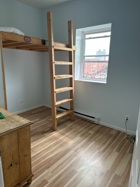 Building Photo - 5 Main St