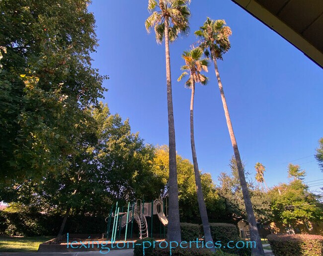 Building Photo - Fantastic, 2bd/1ba, Condo Home available in The Villaggio community, near Madison Ave. and Americ...