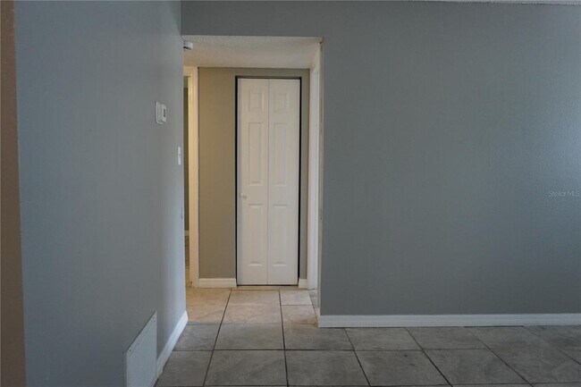 Building Photo - 12401 Oak Cedar Pl