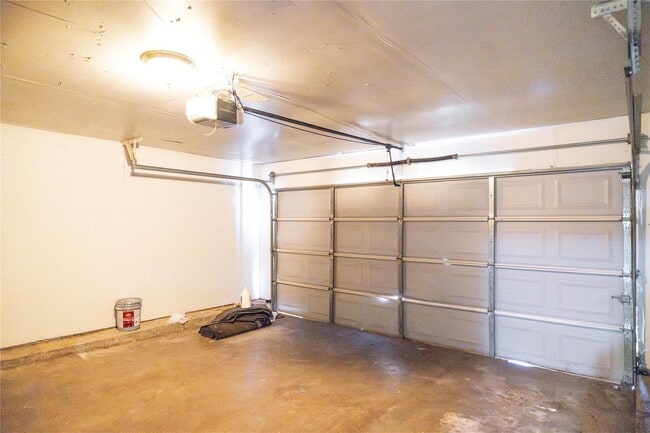 Building Photo - 12356 Newbrook Dr