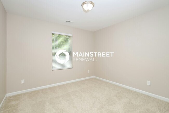 Building Photo - 4 Bedroom Pet-Friendly Home in Locust Grove, GA with Main Street Renewal