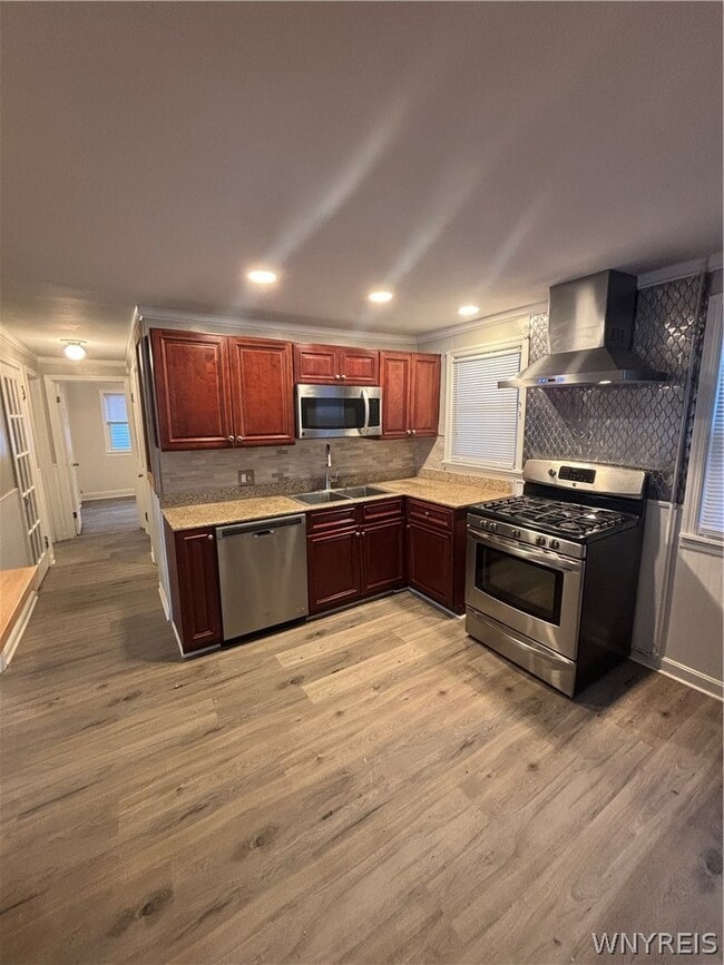 Building Photo - 4765 N Bailey Ave