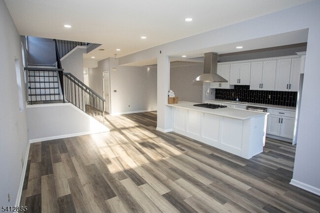 Building Photo - 267 Perry Ave