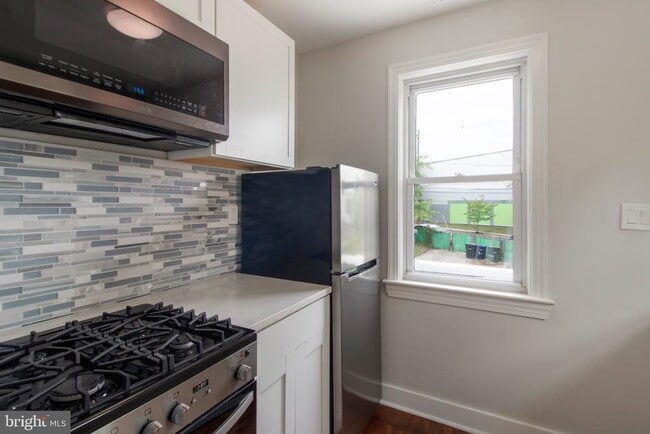 Building Photo - 6011 North Dakota Ave NW