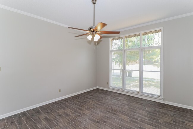 Building Photo - 8247 Timber Creek Dr