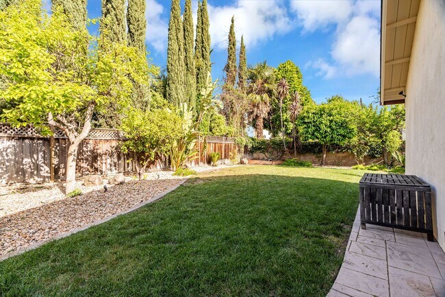 Building Photo - Stylish & Comfort Home in Prime San Jose Location