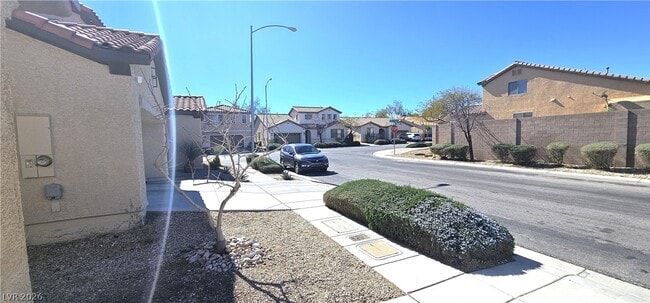 Building Photo - 8066 Sunset Creek St