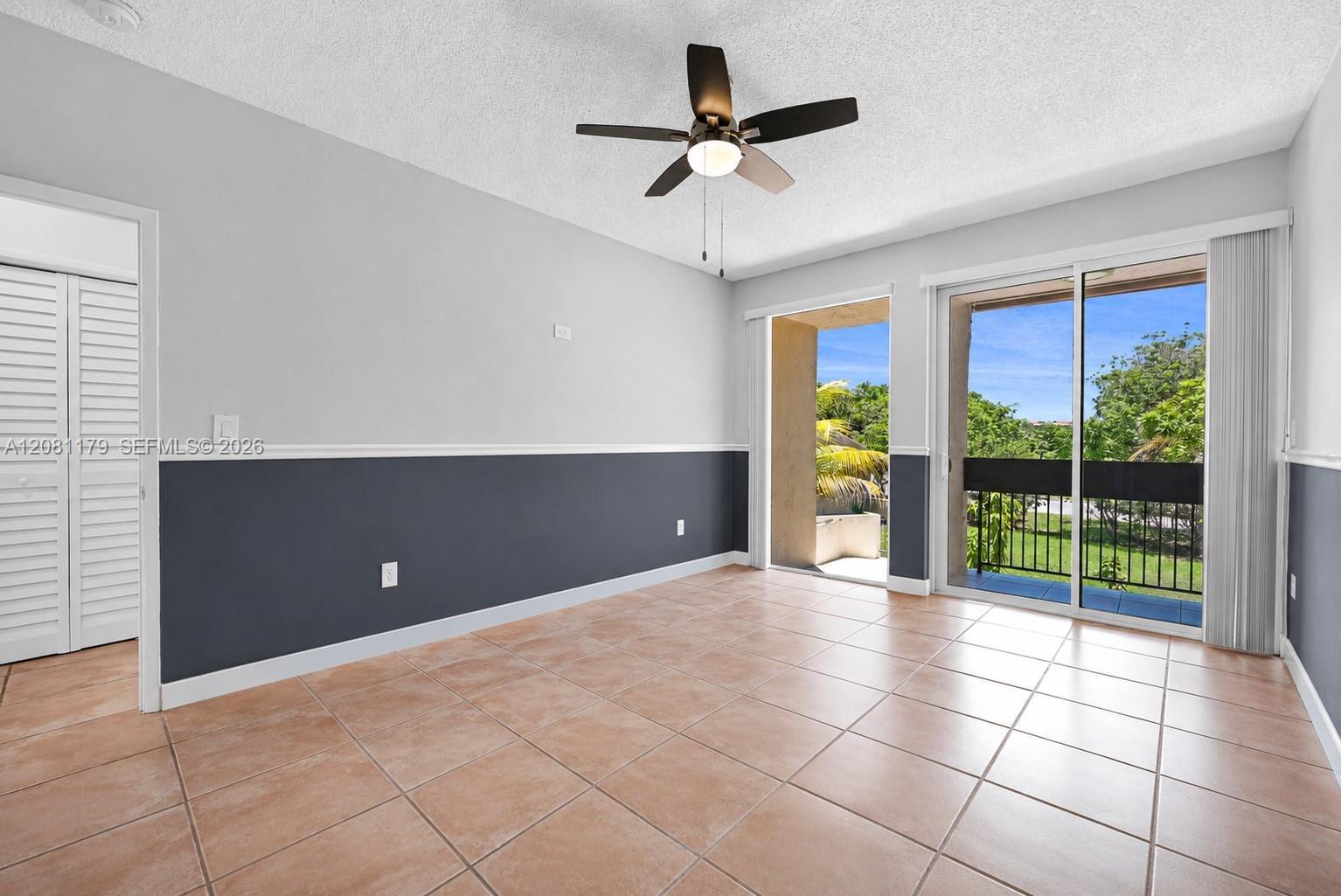 Building Photo - 9133 Fontainebleau Blvd