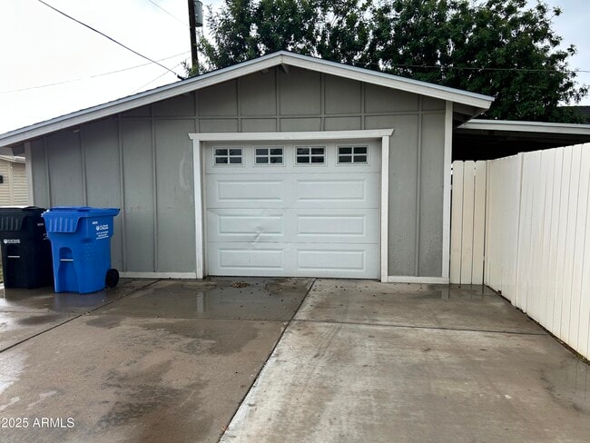 Building Photo - 7031 N 14th Dr
