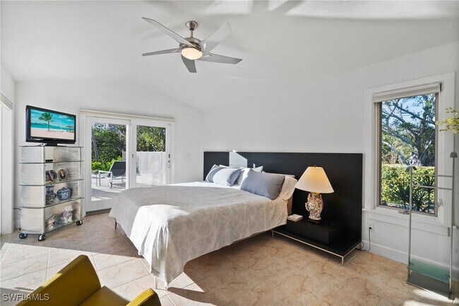 Building Photo - 319 Pirates Bight