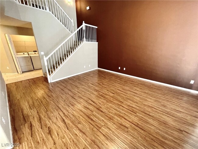 Building Photo - 8457 Pacific Fountain Ave