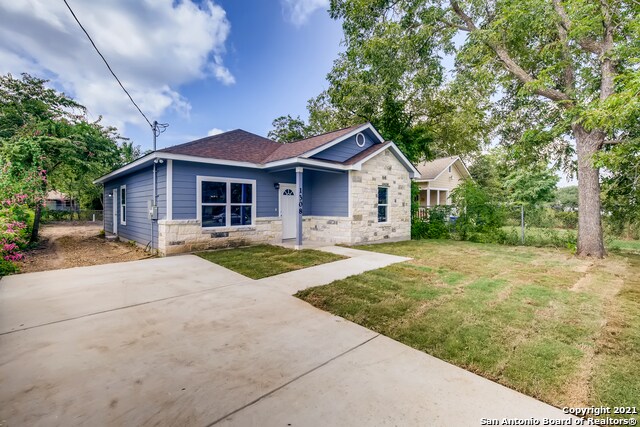 Building Photo - 1308 Aransas Ave