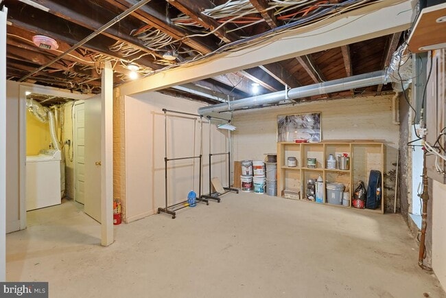 Building Photo - 249 11th St SE