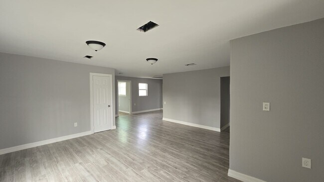 Building Photo - 8654 Tilgham St