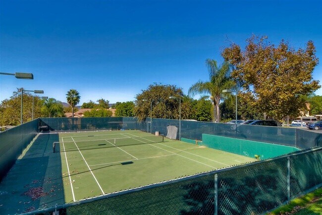 Building Photo - 205 Woodland Pkwy