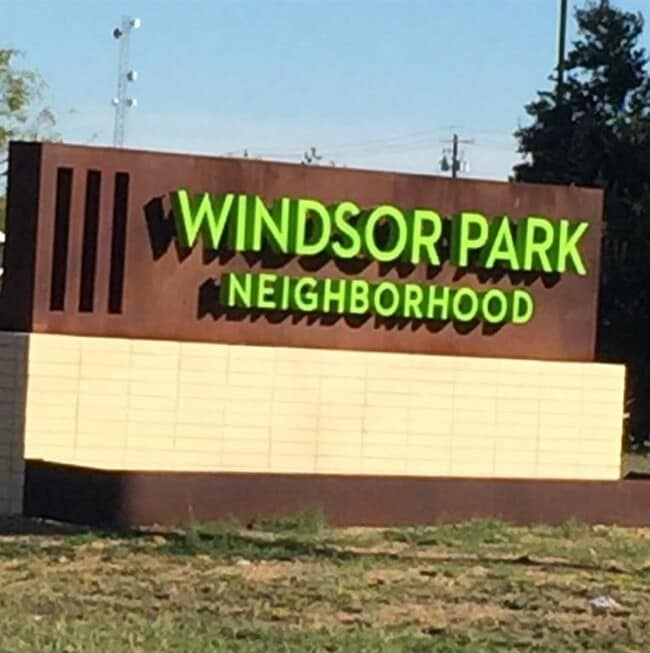 Building Photo - 1408 Broadmoor Dr