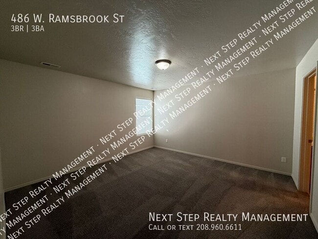 Building Photo - 486 W Ramsbrook St