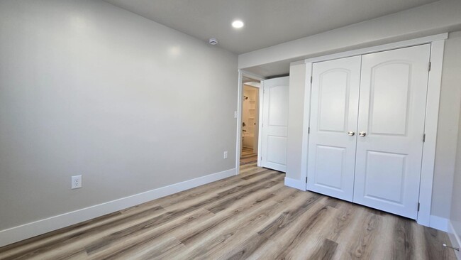 Building Photo - 14529 S Quiet Shade Dr