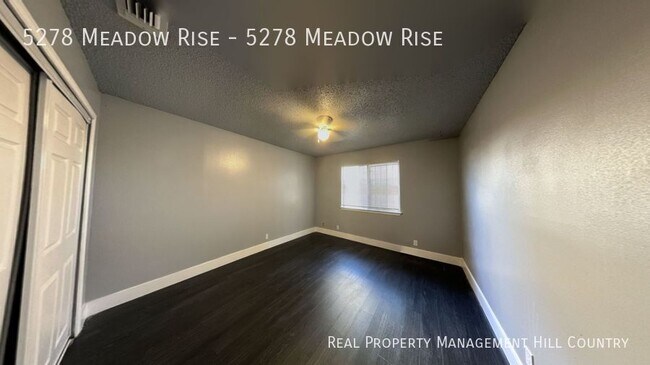 Building Photo - 5278 Meadow Rise St