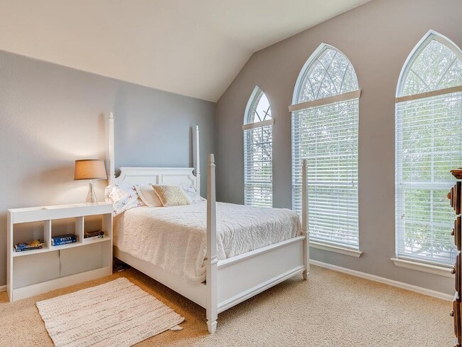 Building Photo - 461 Sweet Gum Dr
