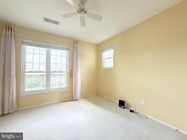 Building Photo - 1580 Spring Gate Dr.