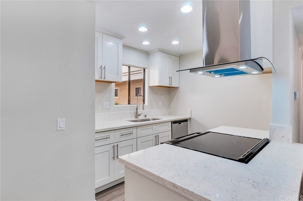 Building Photo - 2343 E 17th St