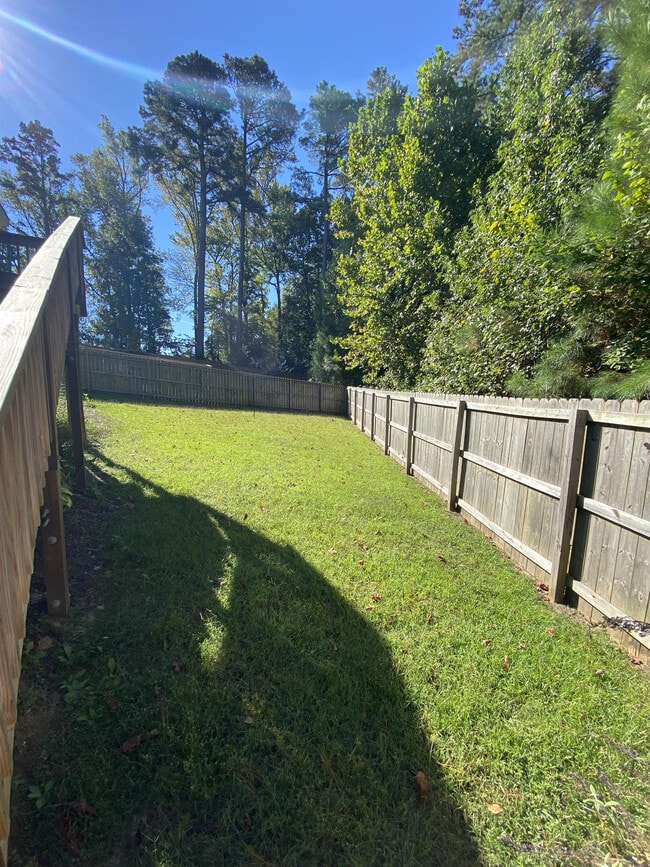 Building Photo - 617 Rockland Dr