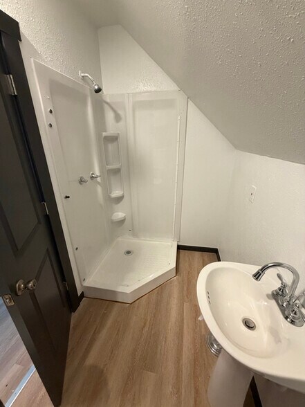 Building Photo - 16401 Hwy 99